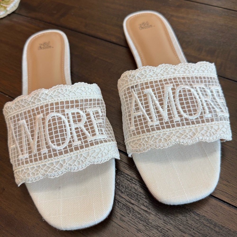 A New Day white Lace AMORE Sandals die: 9.5